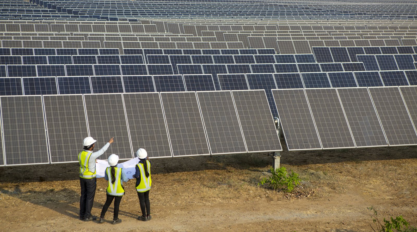 Veltoor Solar Farm solar panel array in All, 100 MW capacity